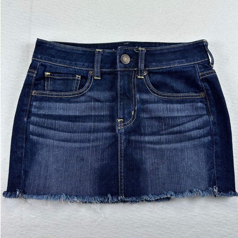American Eagle Dark Wash Denim Micro Mini Skirt Womens 0 Raw Hem Stretch Y2K